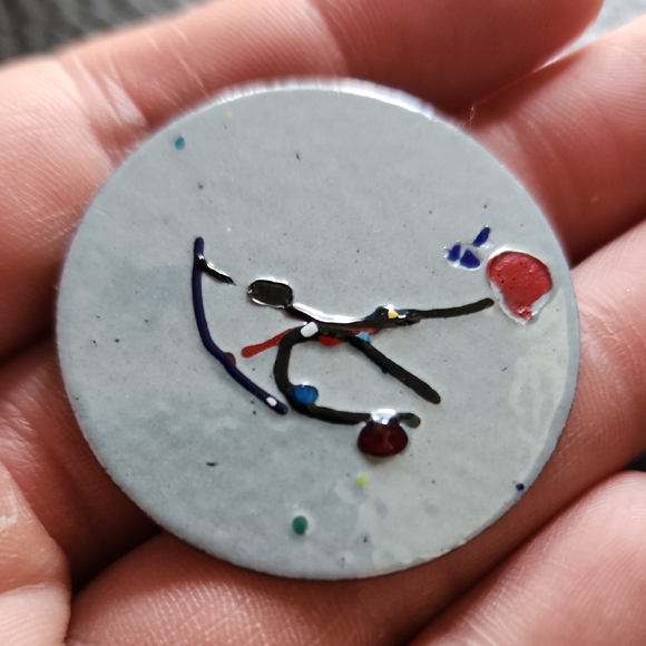 VTG Abstract Art Round Brooch - Picture 2 of 8